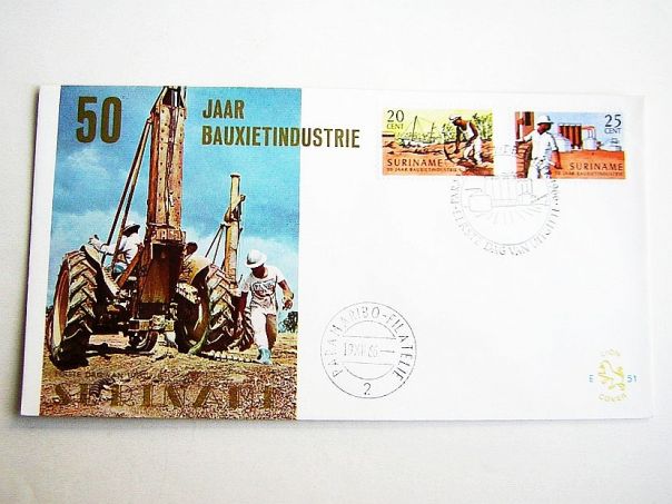 1966 Vijftig jaar Bauxietbouw Suriname - (5733)